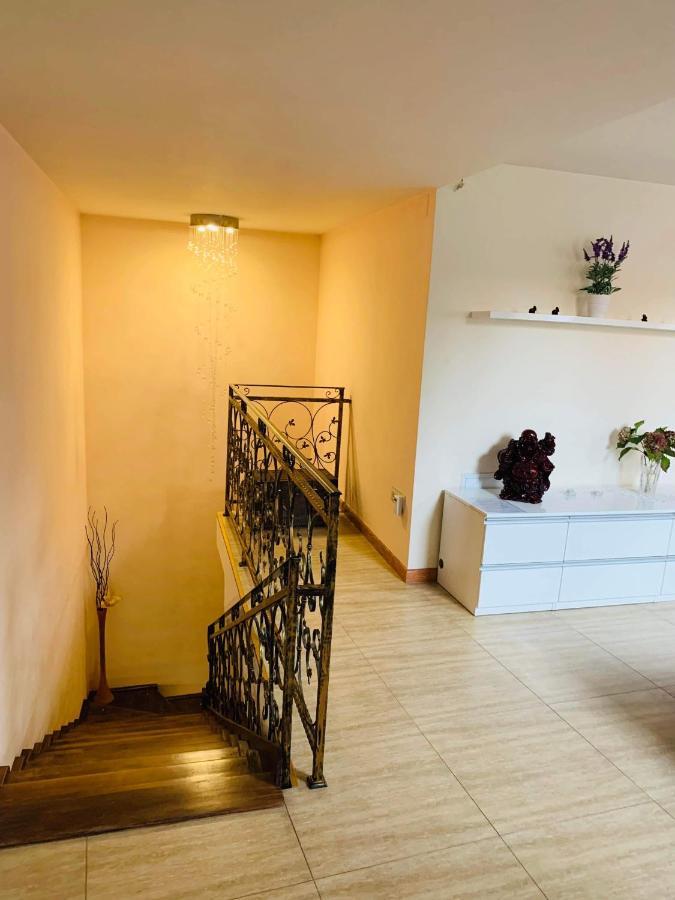 Casa Central Luxury Oradea Exterior foto
