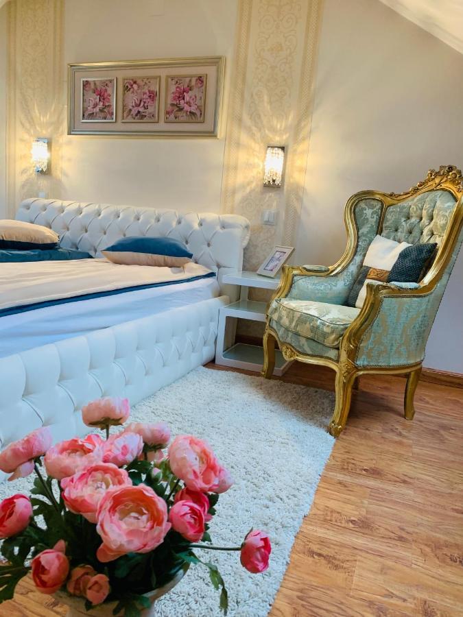 Casa Central Luxury Oradea Exterior foto